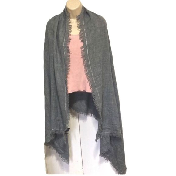 ANN TAYLOR Gray Silver Dot Embellished Fringe Scarf Shawl Wrap 35 x 78 inches - Picture 1 of 11